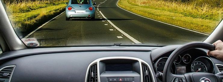 driving-in-car